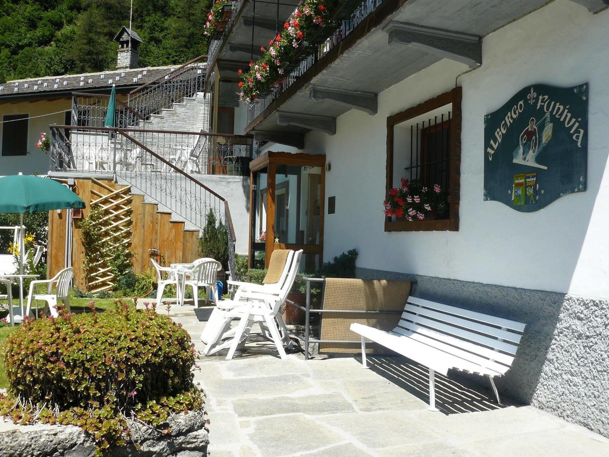 Hotel Funivia Courmayeur Exteriör bild